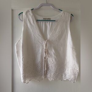Abercrombie Tie Front Lace Top